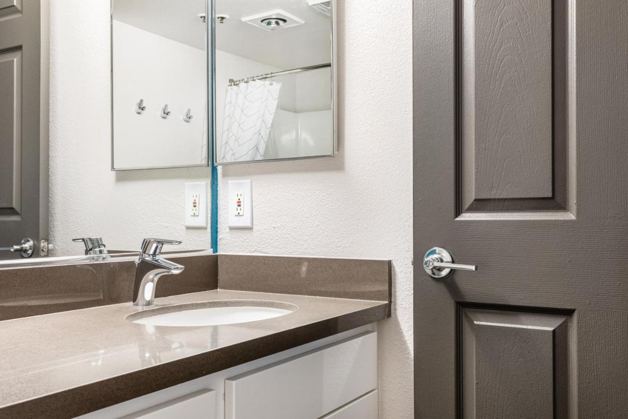 Studio City 2Br W Gym Pool Wd Nr Tj Wf Lax-597 Los Angeles Bagian luar foto