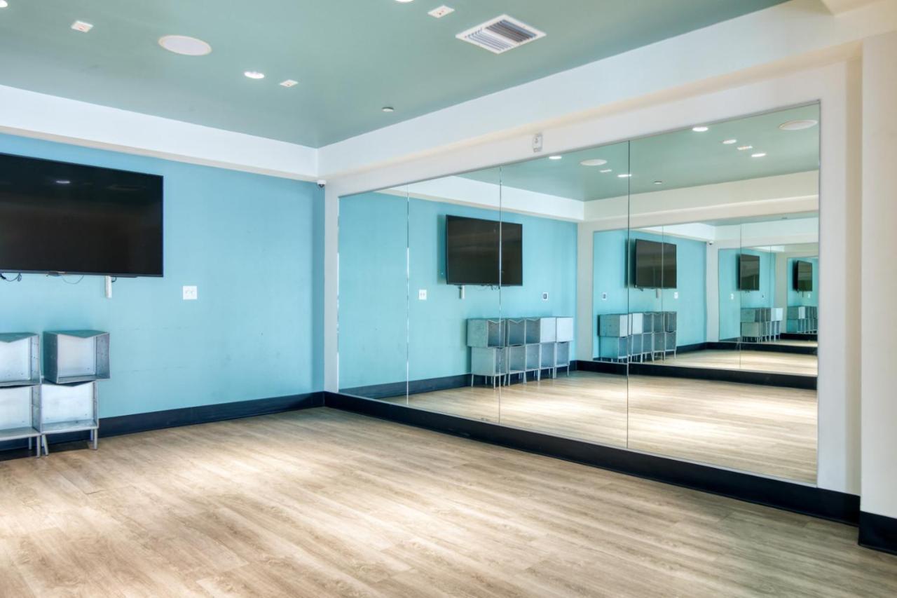 Studio City 2Br W Gym Pool Wd Nr Tj Wf Lax-597 Los Angeles Bagian luar foto